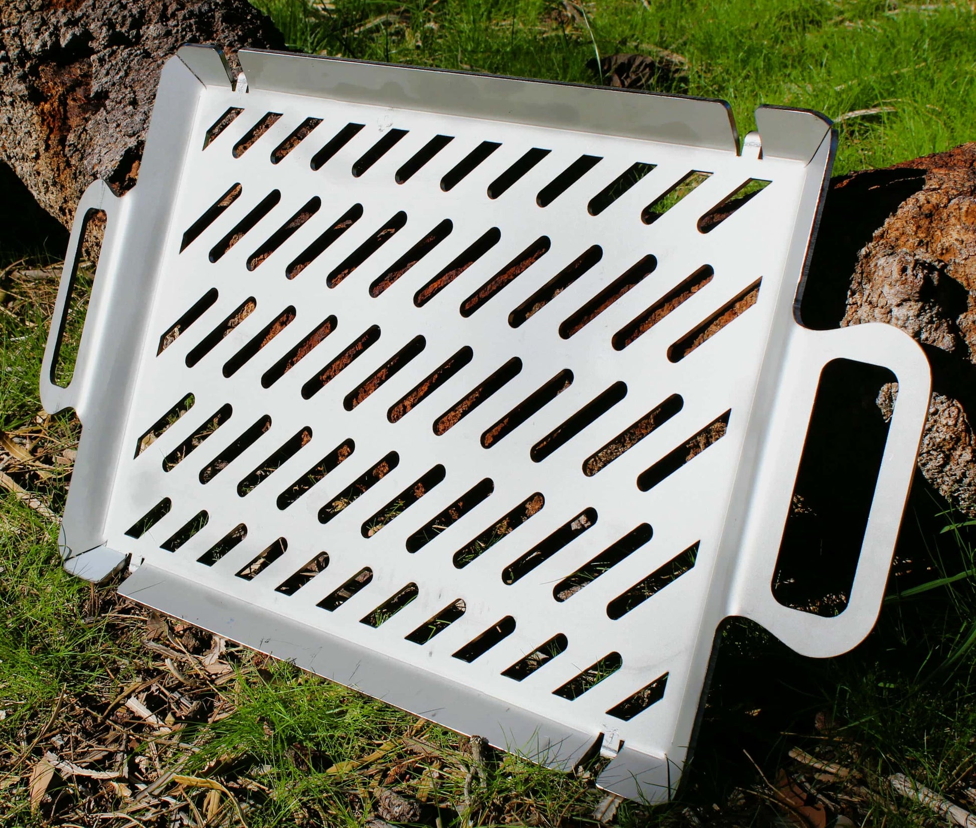 Stainless steel grill grate with handles for the portable tyre fire pit